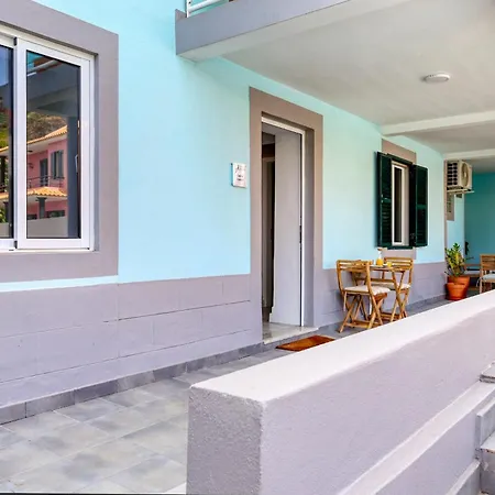 Casa Da Tia Celeste Ii, A In Madeira 蓬他达维托亚